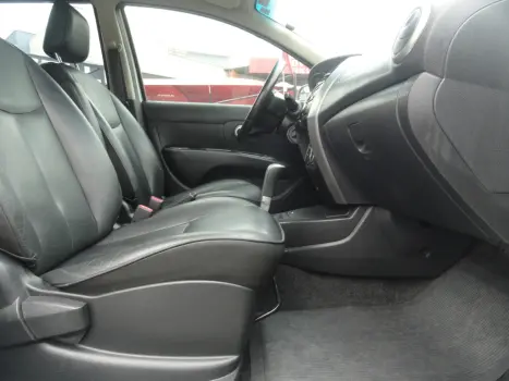 NISSAN Livina 1.6 16V 4P X-GEAR FLEX, Foto 19