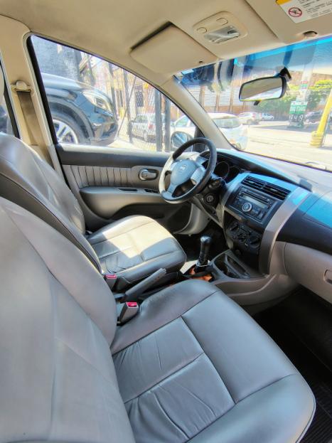 NISSAN Livina 1.6 16V FLEX NIGHT&DAY, Foto 4