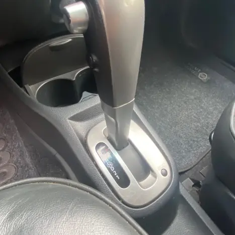 NISSAN Livina 1.8 16V 4P SL X-GEAR FLEX AUTOMTICO, Foto 11