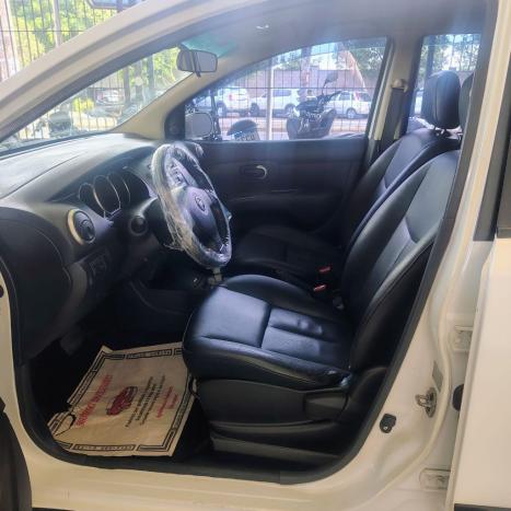 NISSAN Livina 1.8 16V 4P SL X-GEAR FLEX AUTOM�TICO, Foto 6