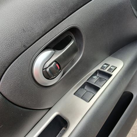 NISSAN Livina 1.8 16V 4P SL X-GEAR FLEX AUTOM�TICO, Foto 10