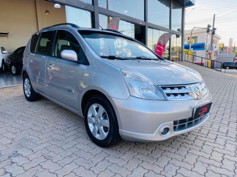 NISSAN Livina , Foto 2