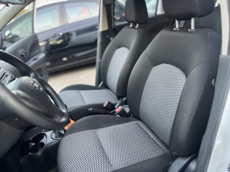 NISSAN March 1.0 12V 4P S FLEX, Foto 9