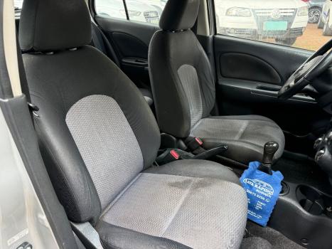 NISSAN March 1.0 12V 4P S FLEX, Foto 6