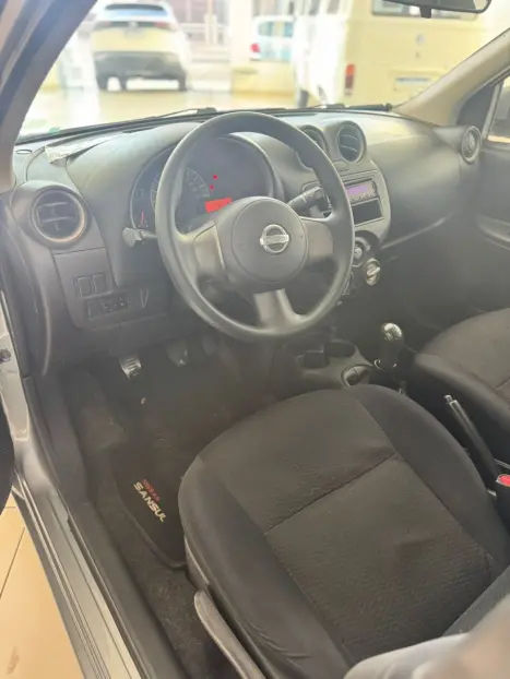 NISSAN March 1.0 12V 4P S FLEX, Foto 12