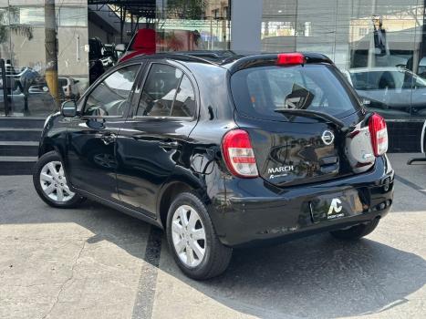 NISSAN March 1.0 16V 4P S FLEX, Foto 4