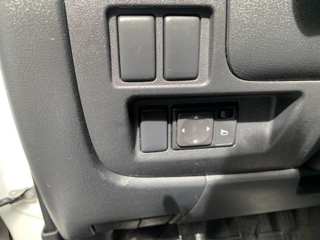 NISSAN March 1.0 16V 4P S FLEX, Foto 15