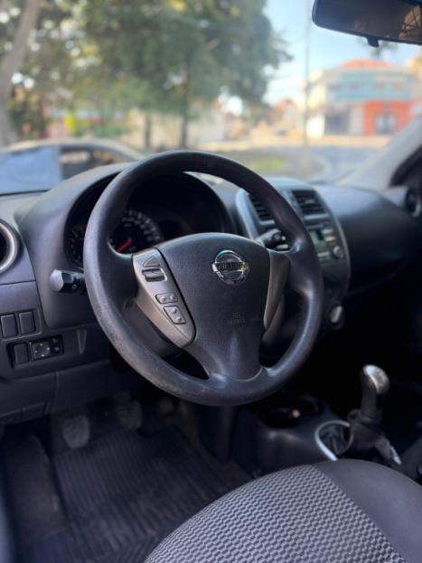 NISSAN March 1.0 16V 4P SV FLEX, Foto 2