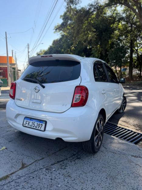 NISSAN March 1.0 16V 4P SV FLEX, Foto 6