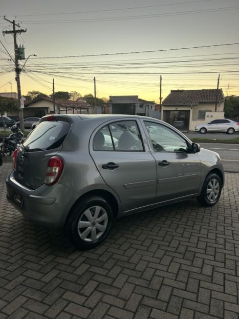 NISSAN March 1.0 16V 4P S FLEX, Foto 2