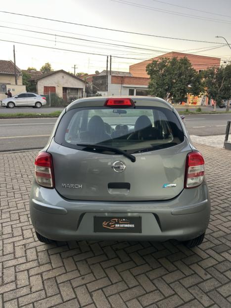 NISSAN March 1.0 16V 4P S FLEX, Foto 6