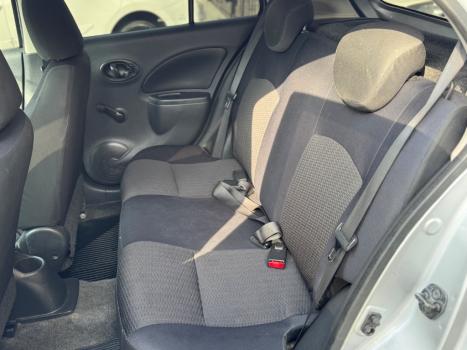 NISSAN March 1.0 16V 4P FLEX, Foto 11
