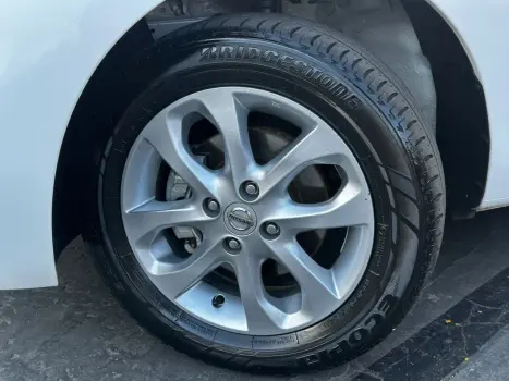 NISSAN March 1.6 16V 4P SV FLEX AUTOMTICO CVT, Foto 14