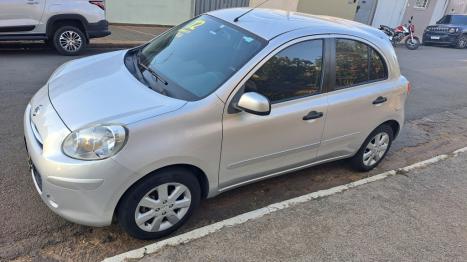 NISSAN March 1.6 16V 4P SV FLEX, Foto 3