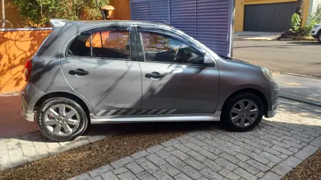 NISSAN March 1.6 16V 4P SR FLEX, Foto 5