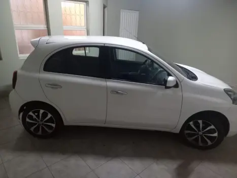 NISSAN March 1.6 16V 4P SL FLEX, Foto 4