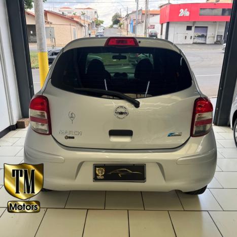 NISSAN March 1.6 16V 4P SV FLEX, Foto 5