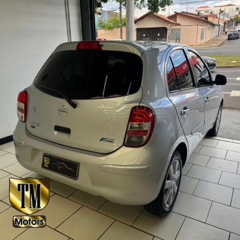 NISSAN March 1.6 16V 4P SV FLEX, Foto 6