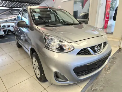 NISSAN March 1.6 16V 4P S FLEX, Foto 2