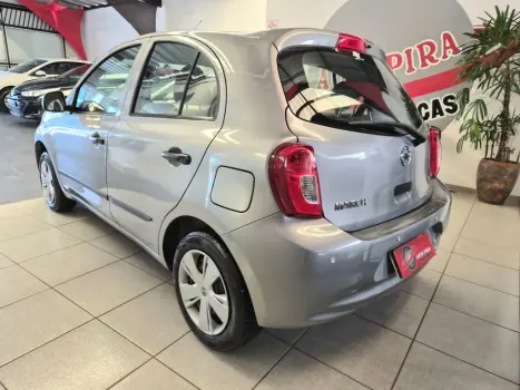 NISSAN March 1.6 16V 4P S FLEX, Foto 5