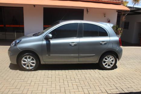 NISSAN March 1.6 16V 4P SV FLEX, Foto 4