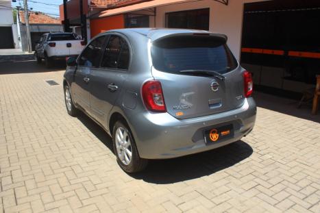 NISSAN March 1.6 16V 4P SV FLEX, Foto 5