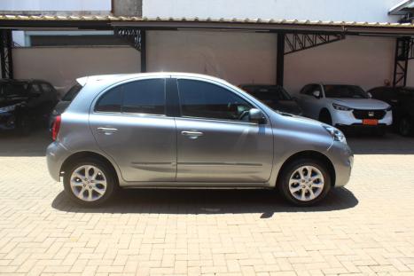 NISSAN March 1.6 16V 4P SV FLEX, Foto 9