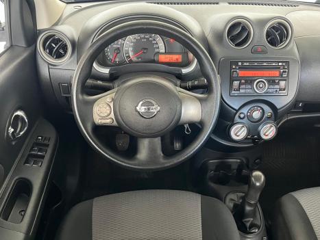 NISSAN March 1.6 16V 4P SR FLEX, Foto 13