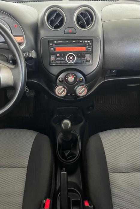 NISSAN March 1.6 16V 4P SR FLEX, Foto 14