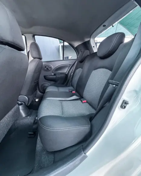 NISSAN March 1.6 16V 4P SV FLEX, Foto 10