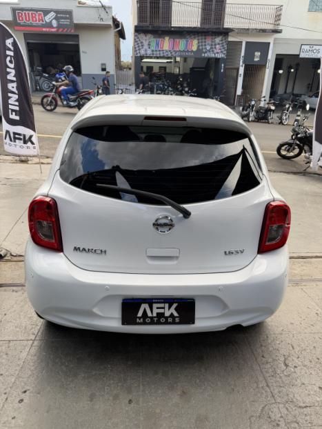 NISSAN March 1.6 16V 4P SV FLEX, Foto 4