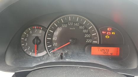 NISSAN March 1.6 16V 4P SV FLEX, Foto 3