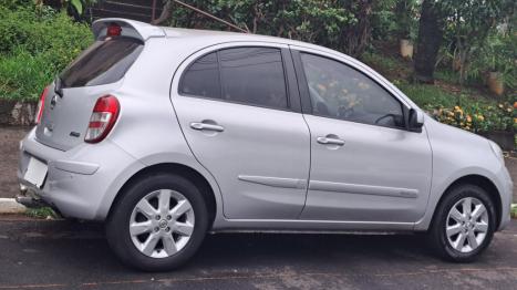 NISSAN March 1.6 16V 4P SV FLEX, Foto 4