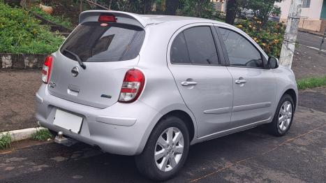 NISSAN March 1.6 16V 4P SV FLEX, Foto 12