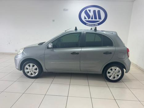 NISSAN March 1.6 16V 4P SV FLEX, Foto 2