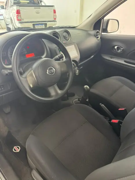 NISSAN March 1.6 16V 4P SV FLEX, Foto 13