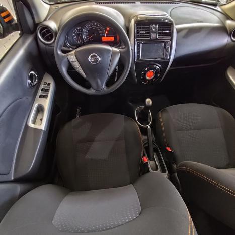 NISSAN March 1.6 16V 4P SL FLEX, Foto 5