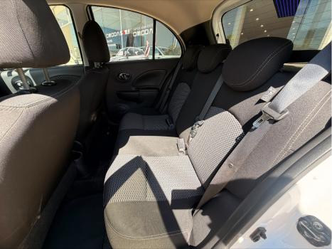 NISSAN March 1.6 16V 4P SV FLEX, Foto 10