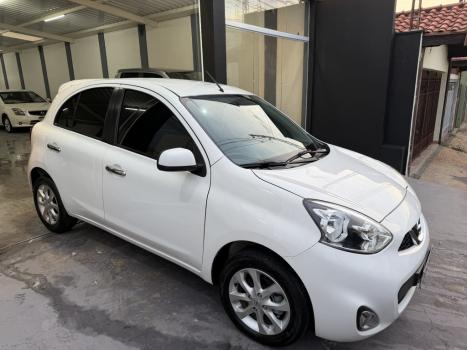 NISSAN March 1.6 16V 4P SV FLEX, Foto 2