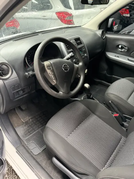 NISSAN March 1.6 16V 4P SV FLEX, Foto 6