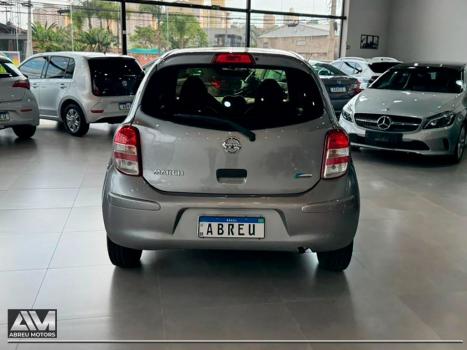 NISSAN March 1.6 16V 4P SV FLEX, Foto 4