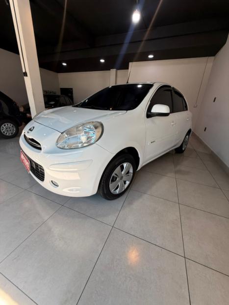 NISSAN March 1.6 16V 4P S FLEX, Foto 3