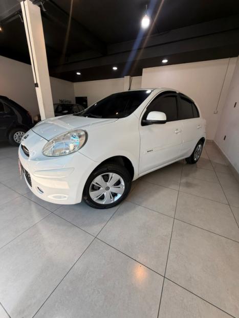 NISSAN March 1.6 16V 4P S FLEX, Foto 6
