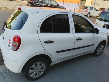 NISSAN March 1.6 16V 4P S FLEX, Foto 3