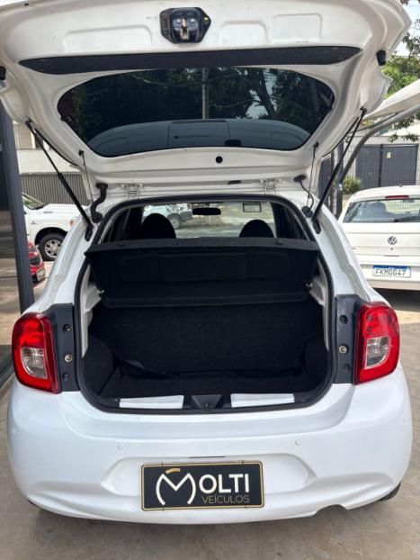 NISSAN March 1.6 16V 4P SV FLEX, Foto 5