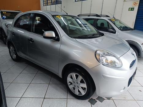 NISSAN March 1.6 16V 4P SV FLEX, Foto 2