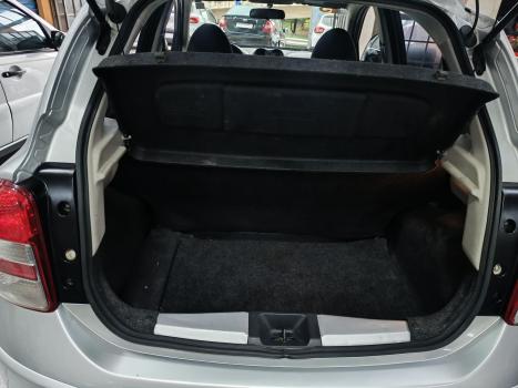 NISSAN March 1.6 16V 4P SV FLEX, Foto 11