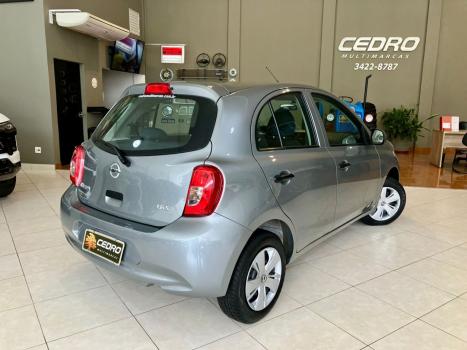 NISSAN March 1.6 16V 4P S FLEX, Foto 5