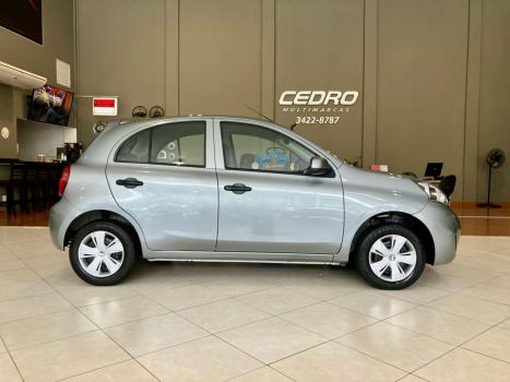 NISSAN March 1.6 16V 4P S FLEX, Foto 6