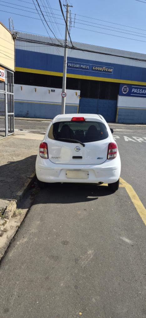 NISSAN March 1.6 16V 4P S FLEX, Foto 4